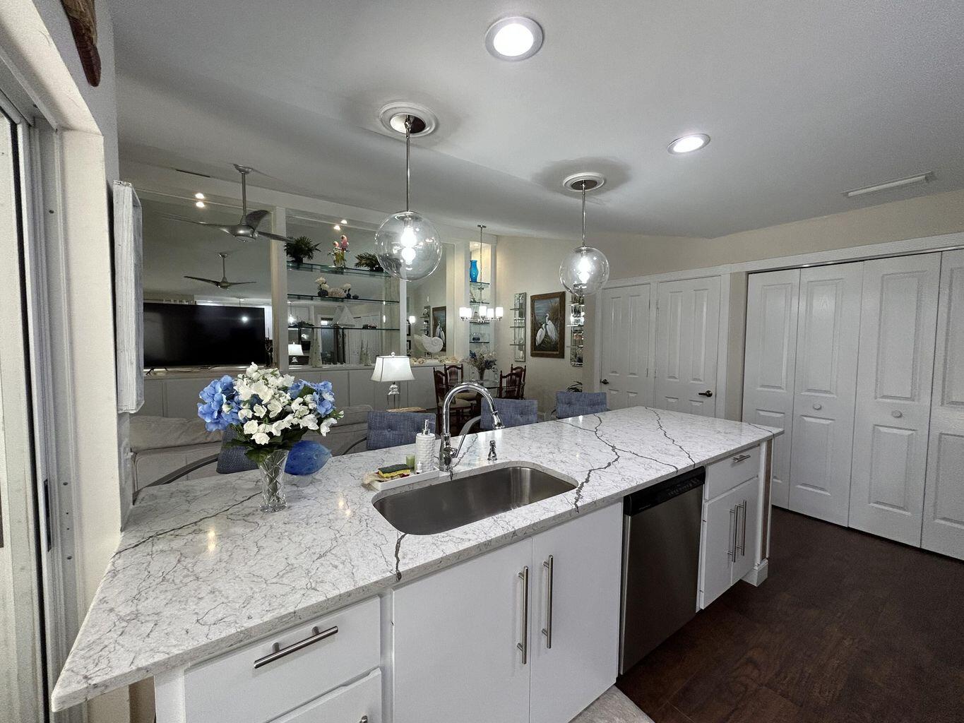 7204 Geminata Oak Court