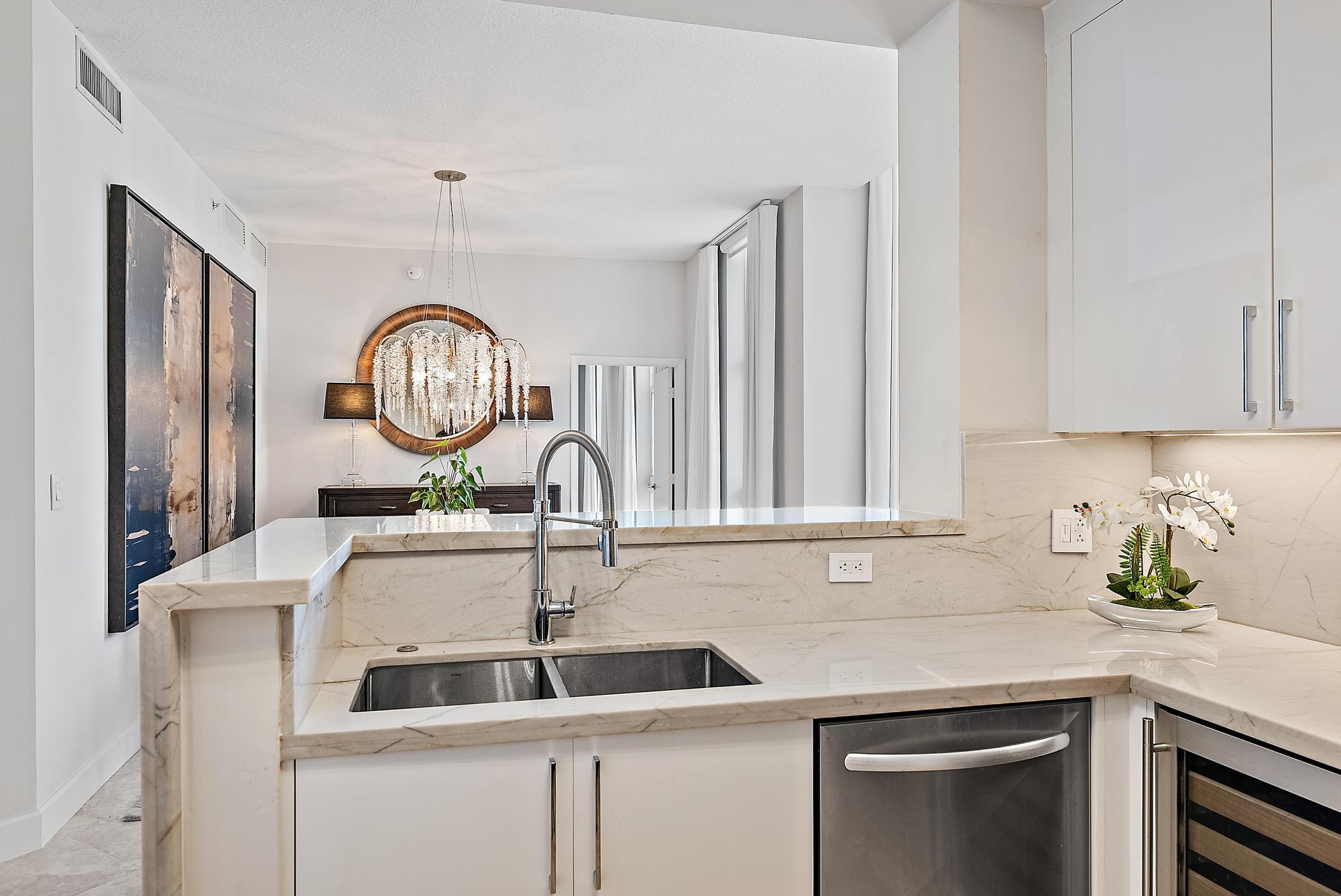 550 Okeechobee Boulevard Uph-11