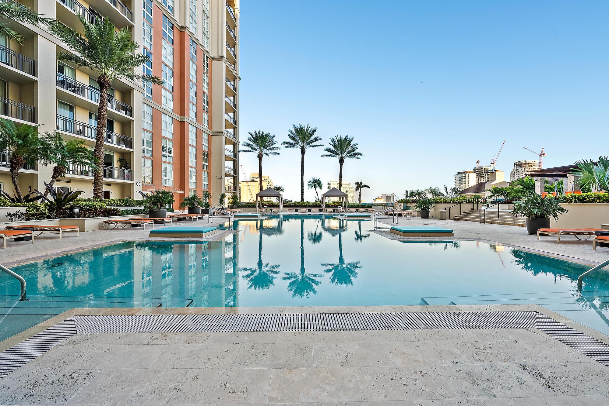 550 Okeechobee Boulevard Uph-11