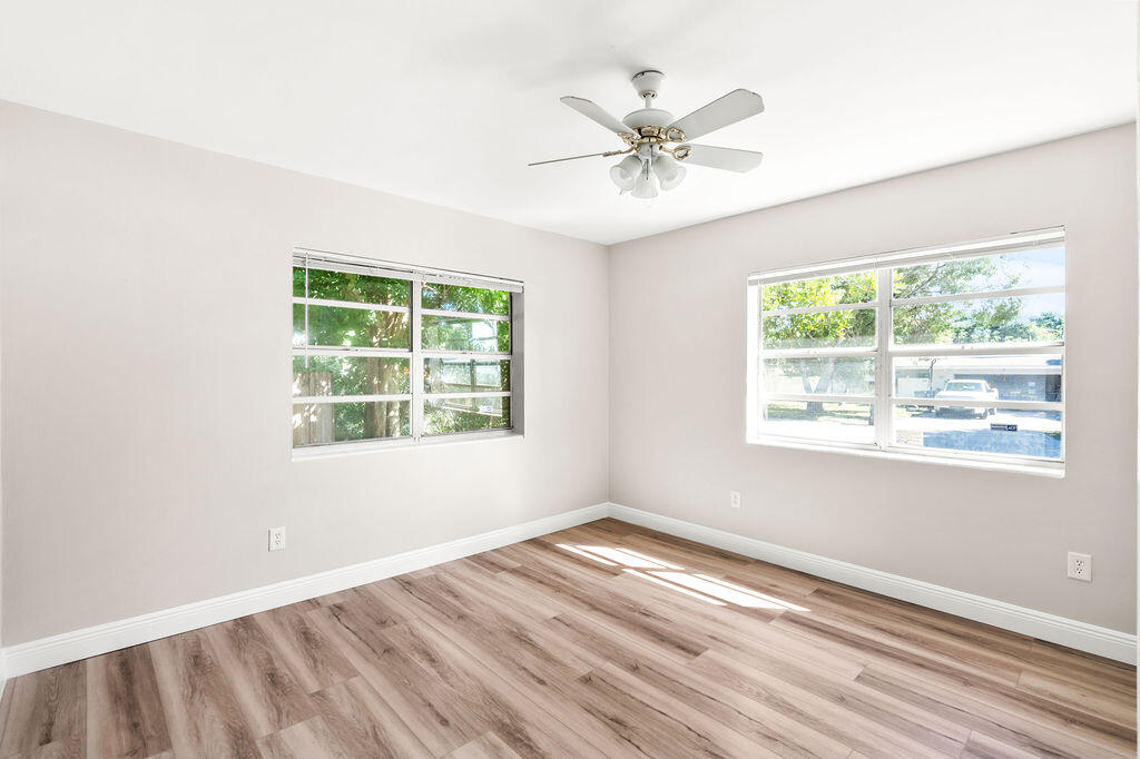 137 Hawthorne Drive A