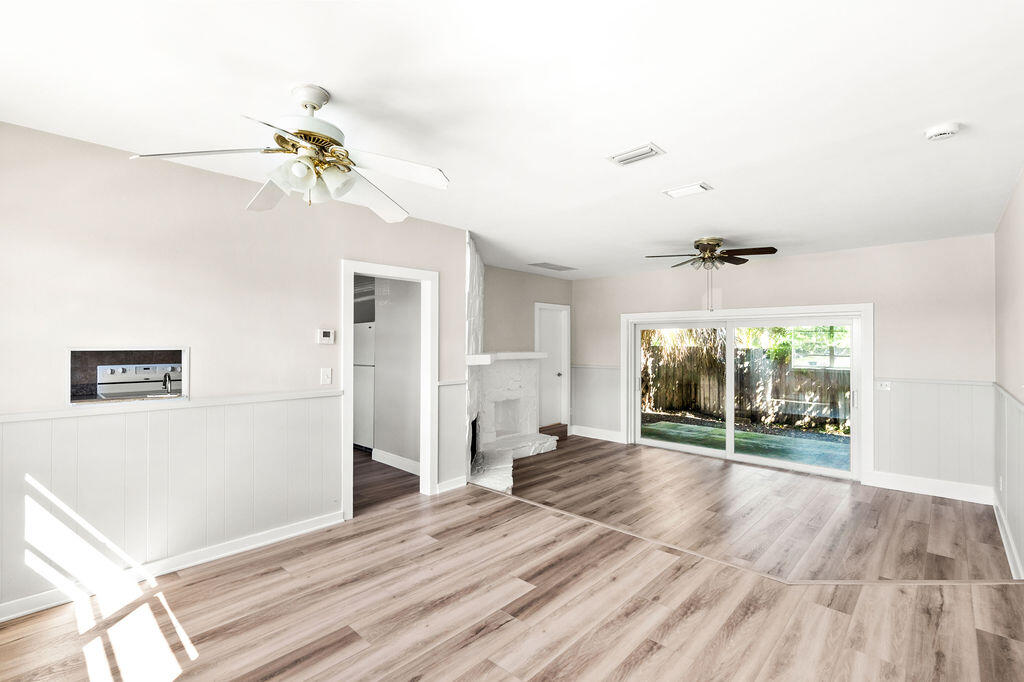 137 Hawthorne Drive A