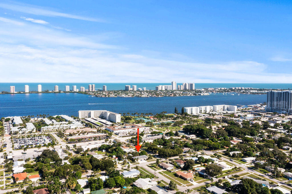 137 Hawthorne Drive A