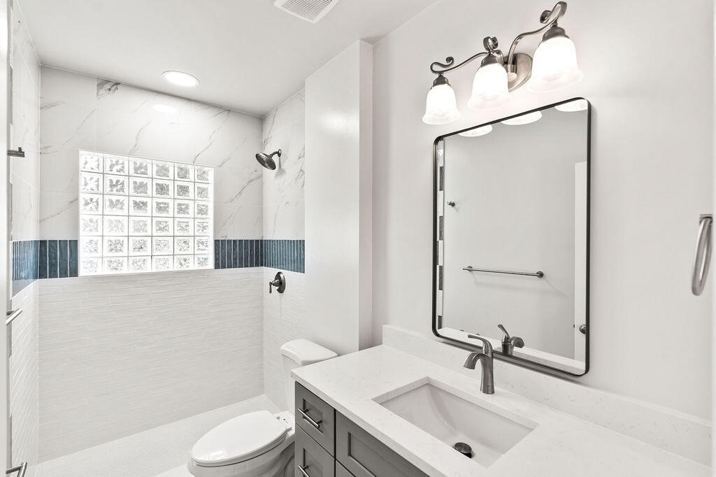 137 Hawthorne Drive A