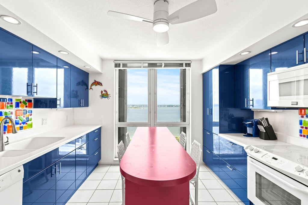 5380 N Ocean Drive 10g, Singer Island Unit: 10g