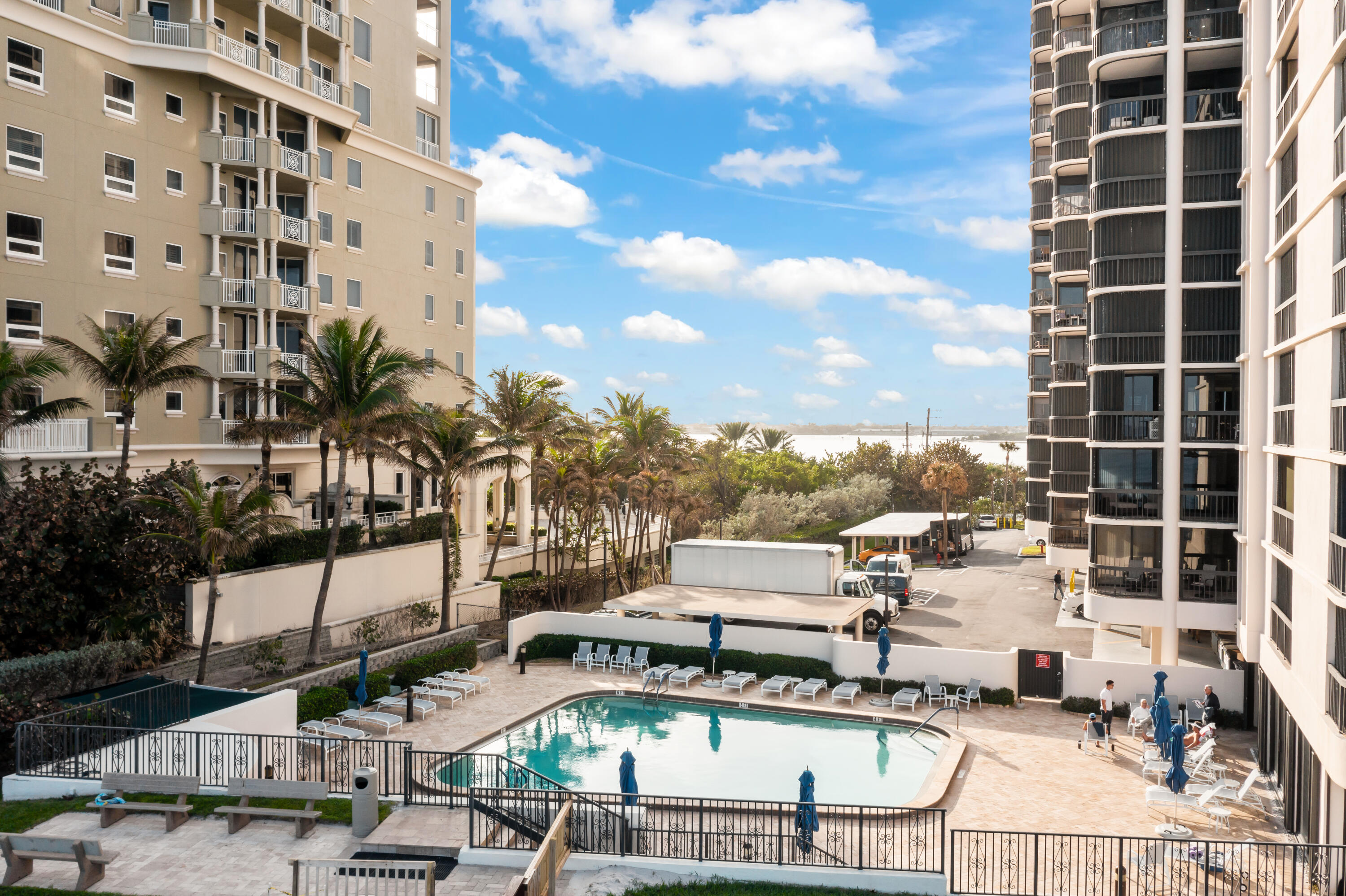 5380 N Ocean Drive 10g, Singer Island Unit: 10g