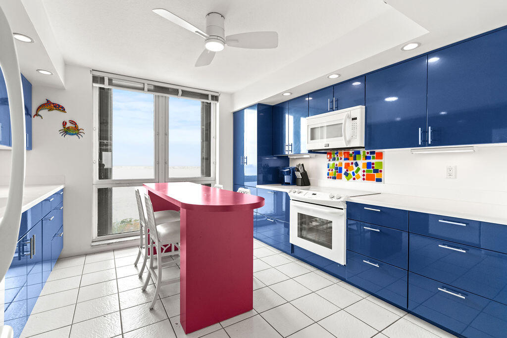 5380 N Ocean Drive 10g, Singer Island Unit: 10g