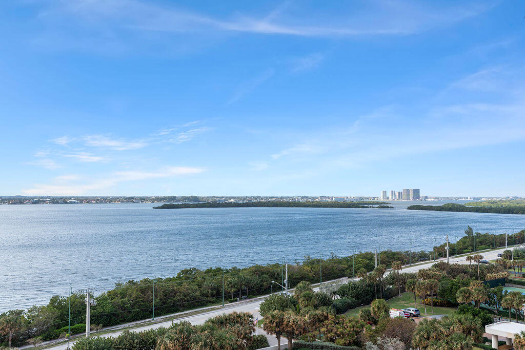 5380 N Ocean Drive 10g, Singer Island Unit: 10g