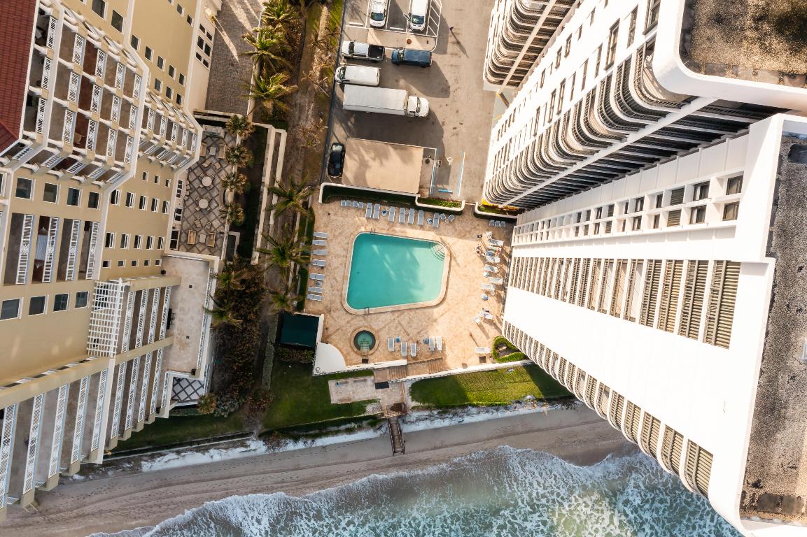 5380 N Ocean Drive 10g, Singer Island Unit: 10g