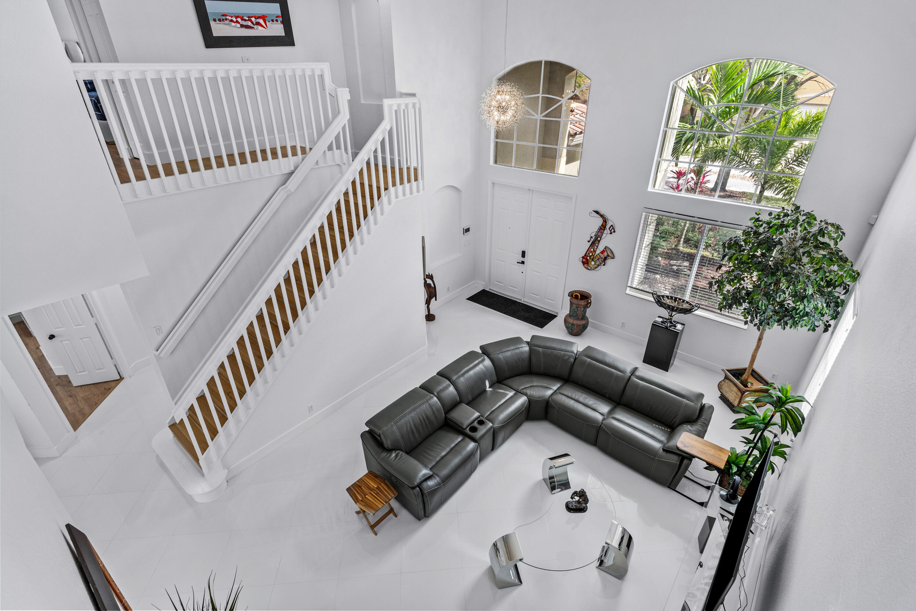853 Gazetta Way