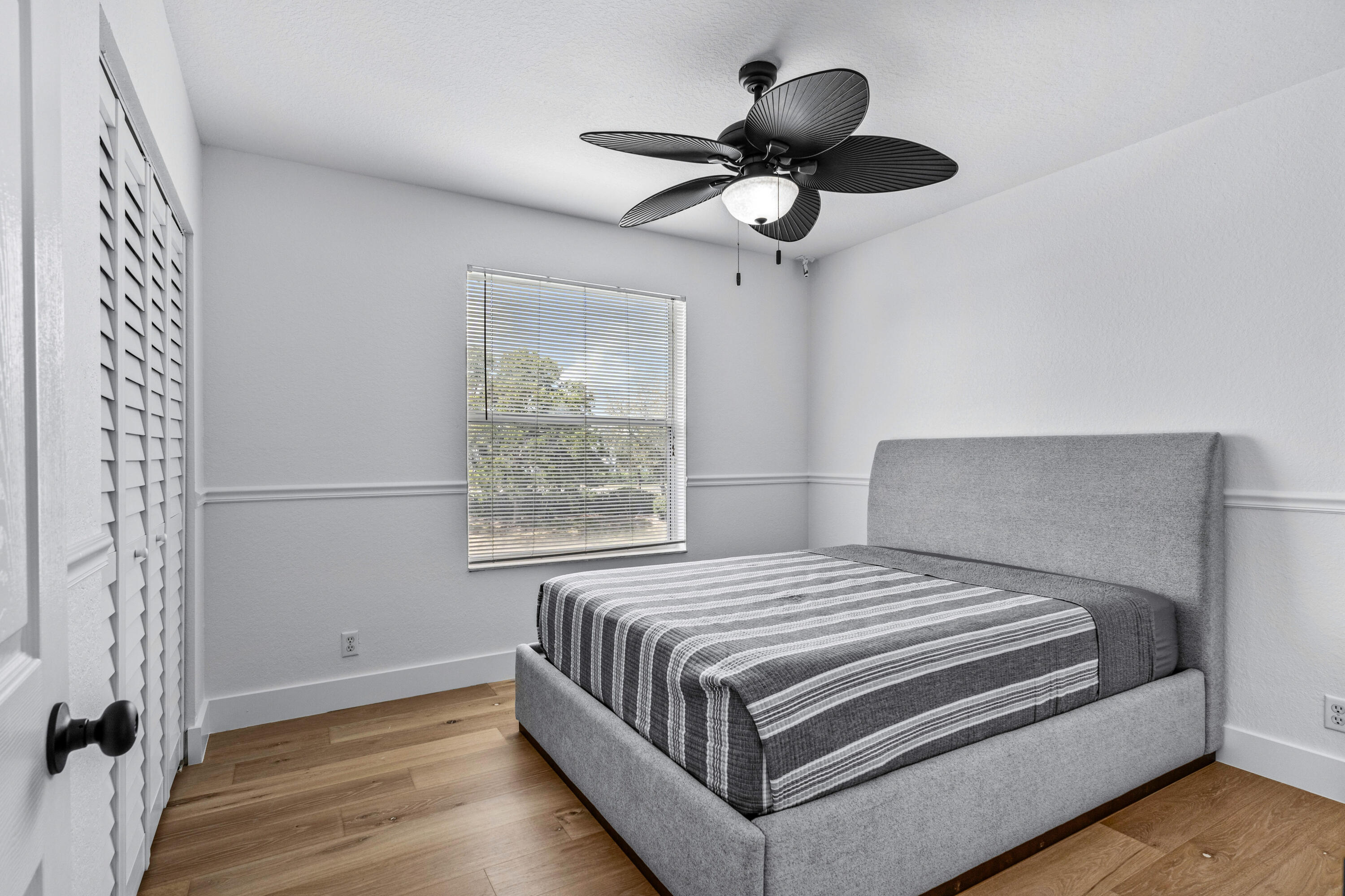 853 Gazetta Way