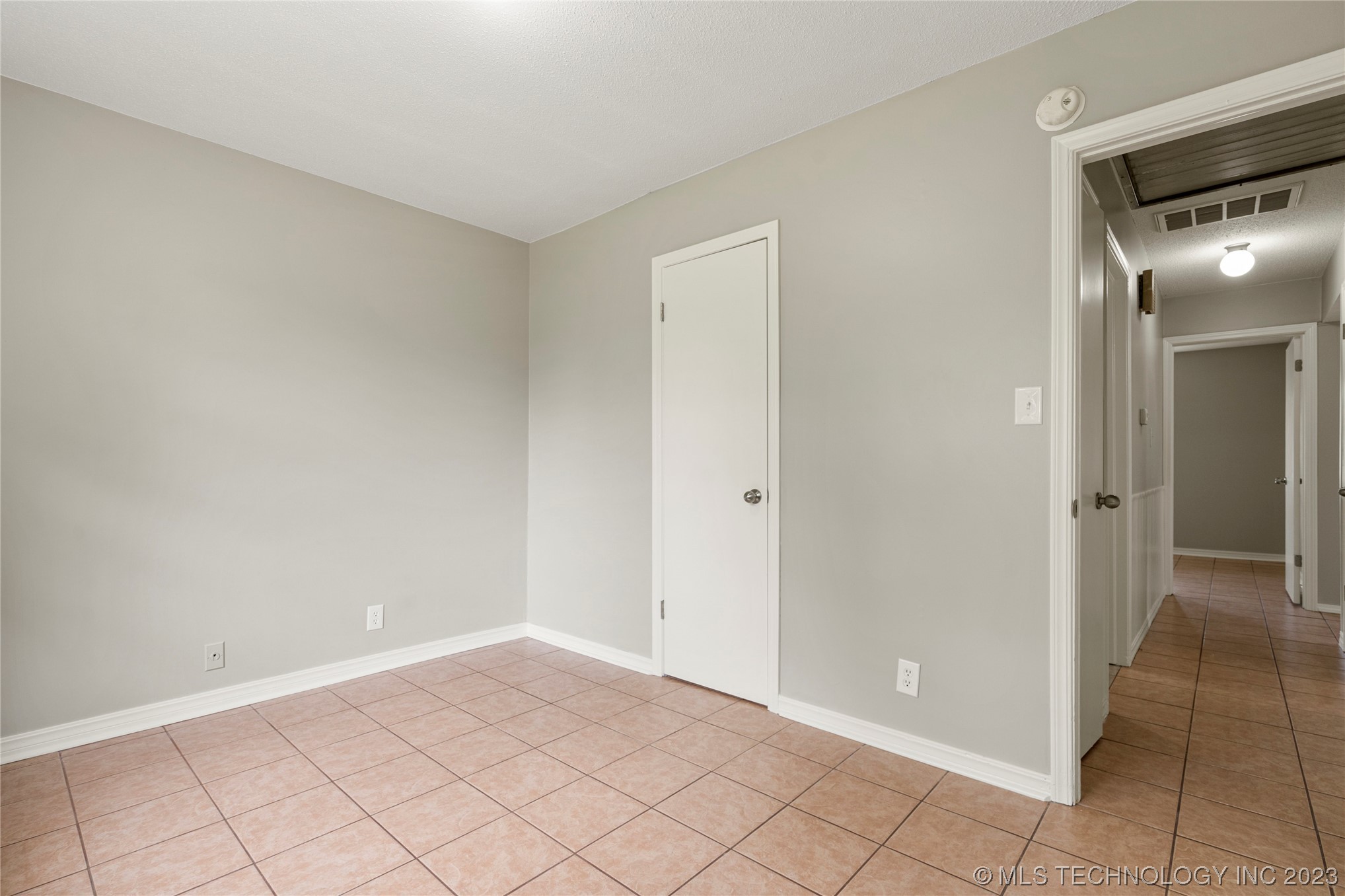 12325 E 25th Place