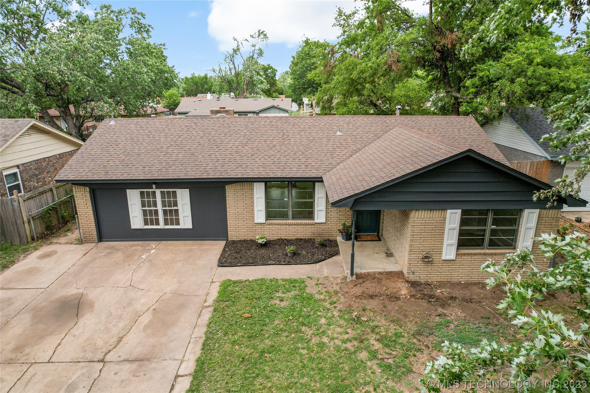 12325 E 25th Place