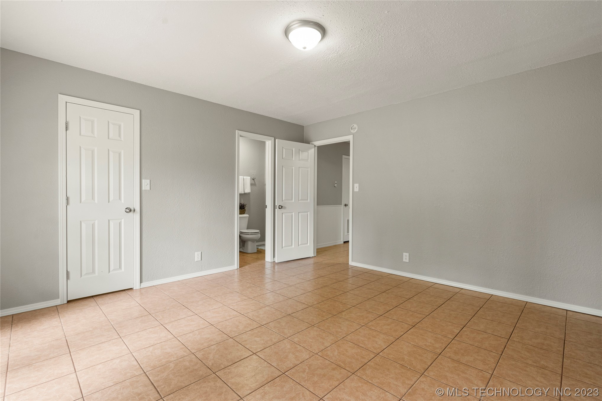 12325 E 25th Place