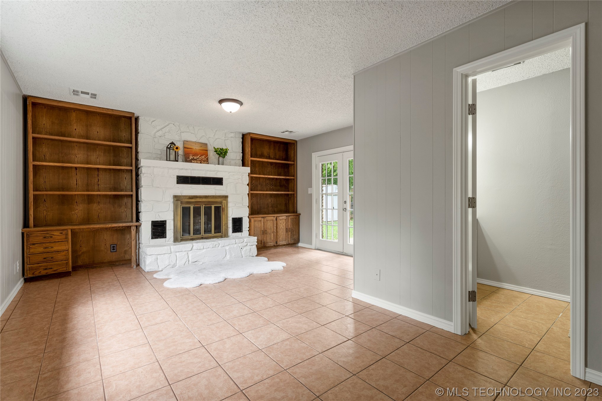 12325 E 25th Place