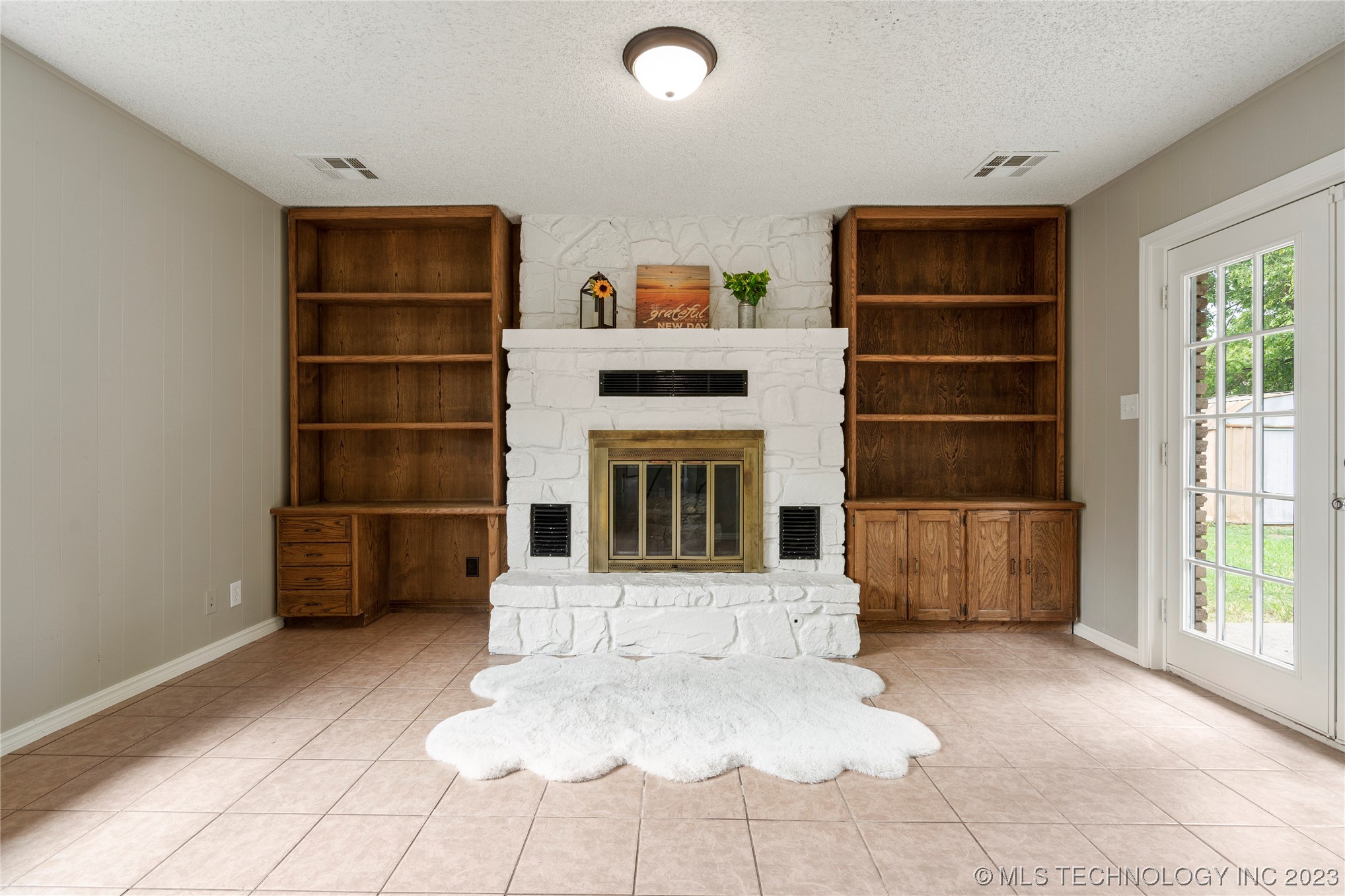 12325 E 25th Place