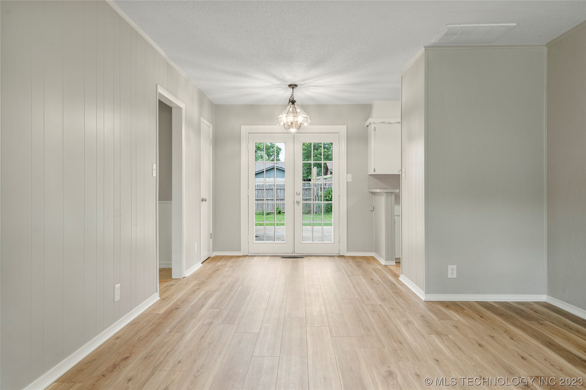 12325 E 25th Place