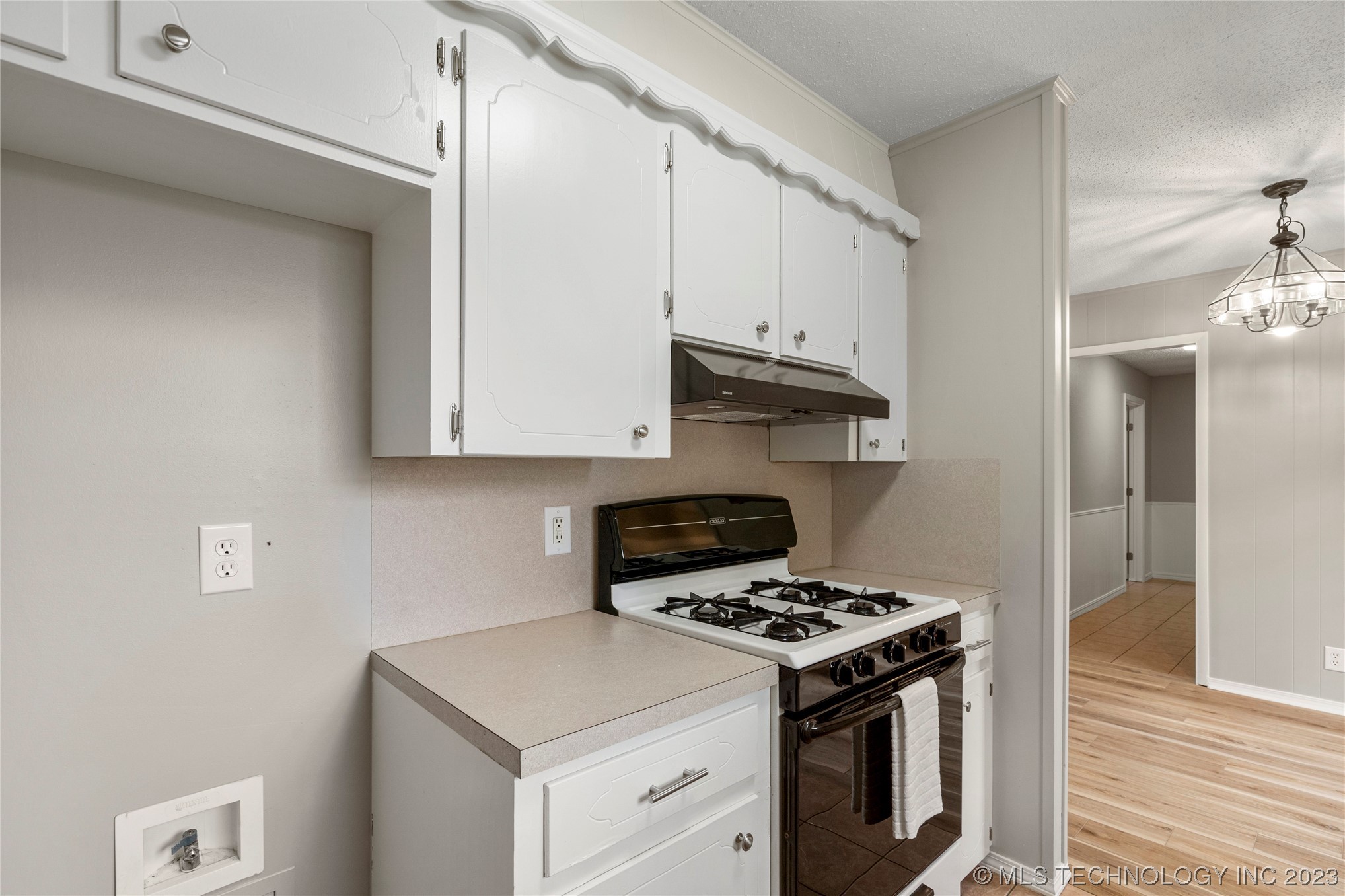 12325 E 25th Place