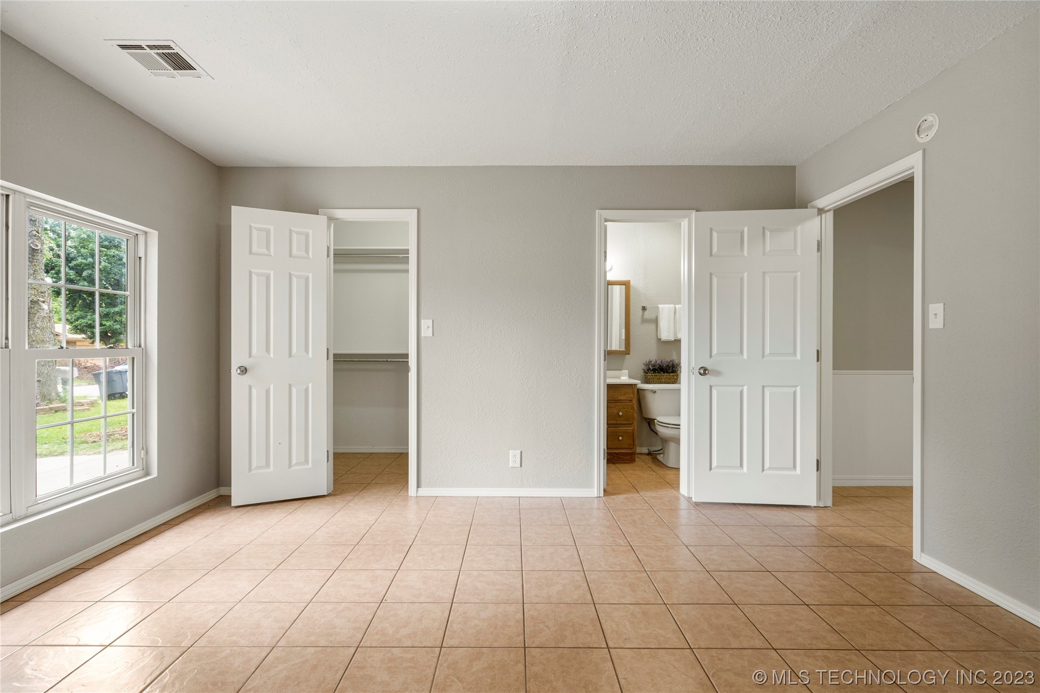 12325 E 25th Place