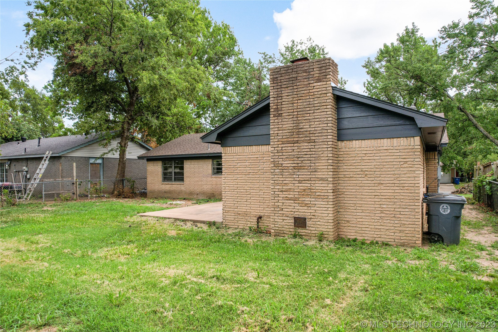 12325 E 25th Place