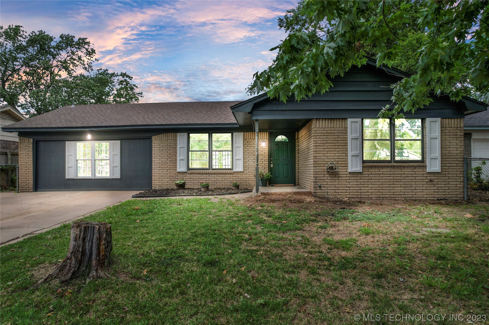 12325 E 25th Place