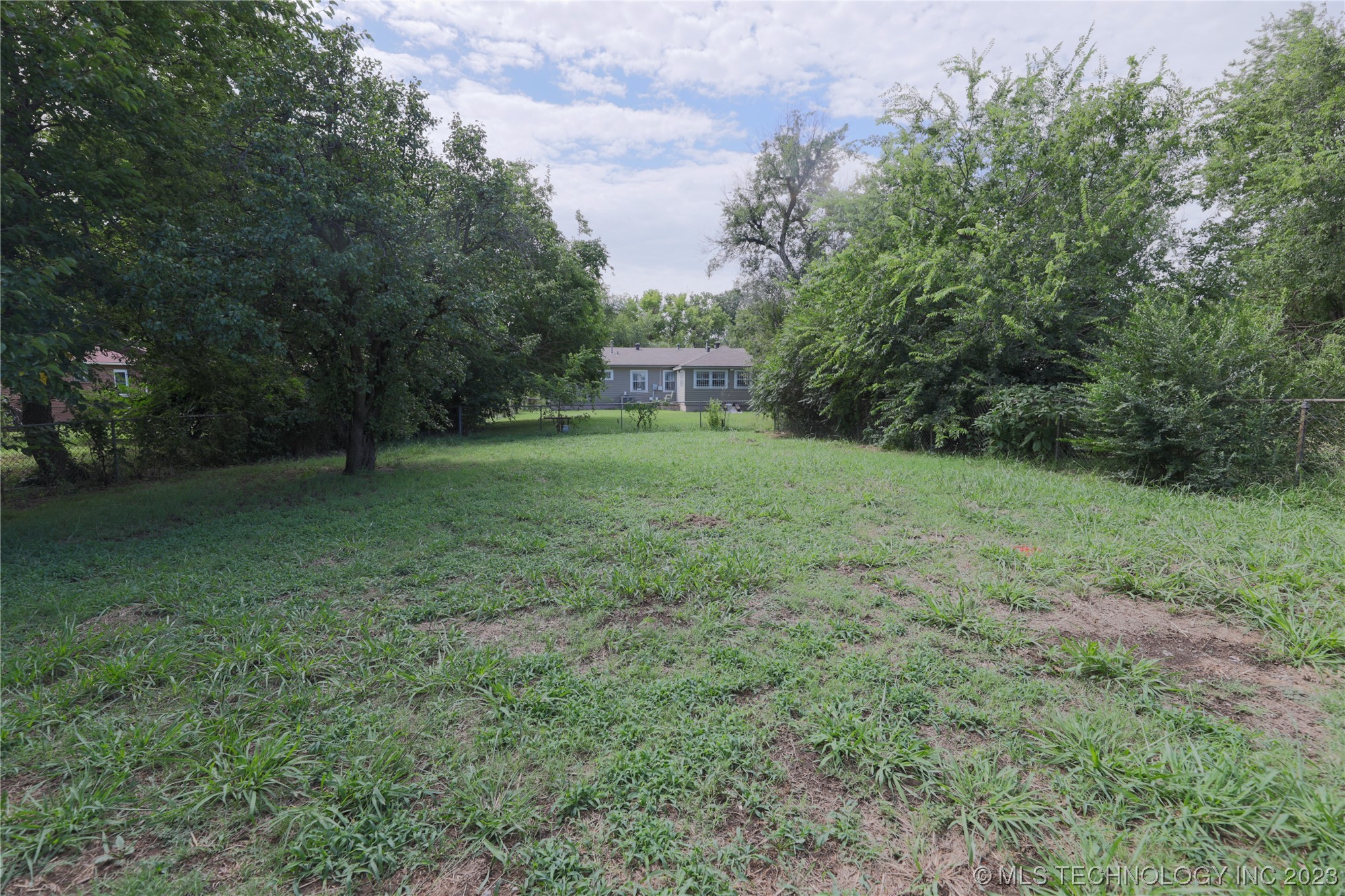 804 E 35th Street N