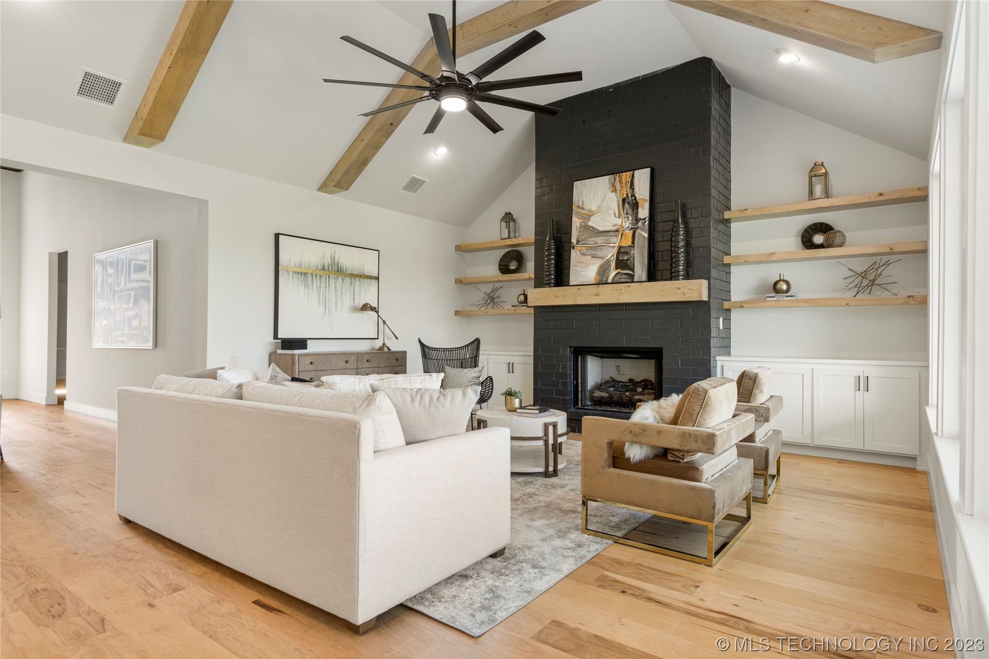 13722 S 20th Place E