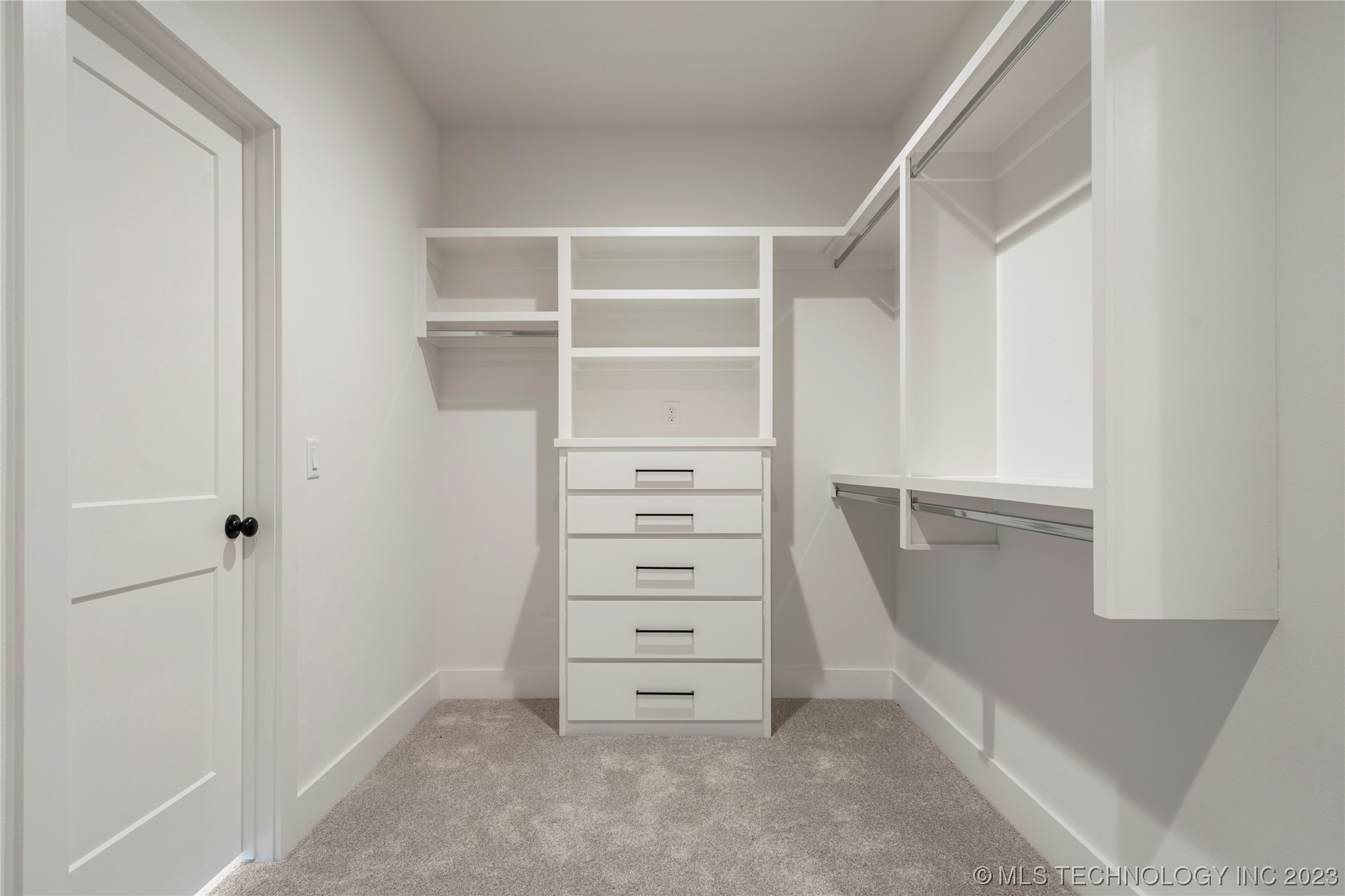 13722 S 20th Place E