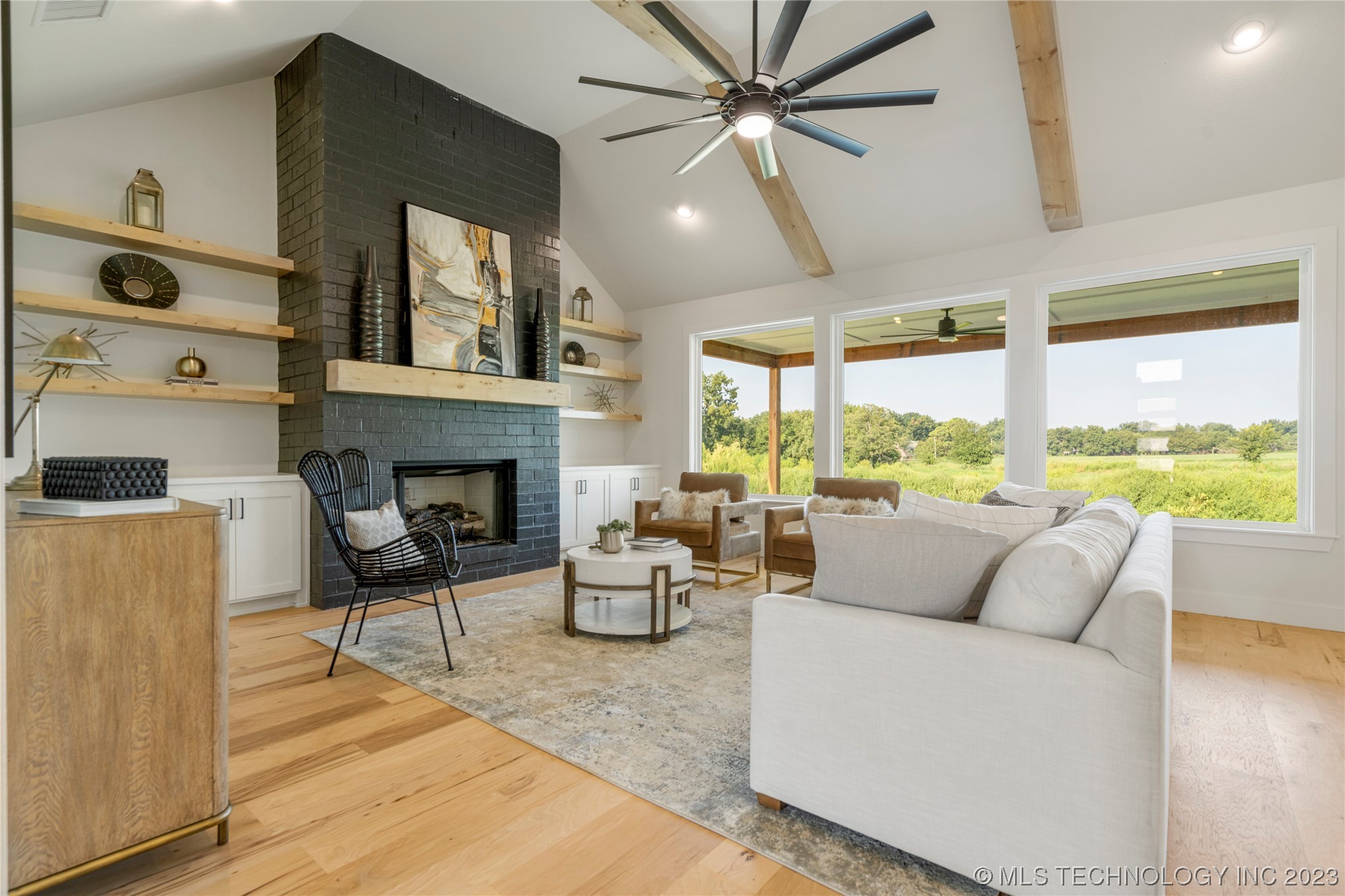 13722 S 20th Place E
