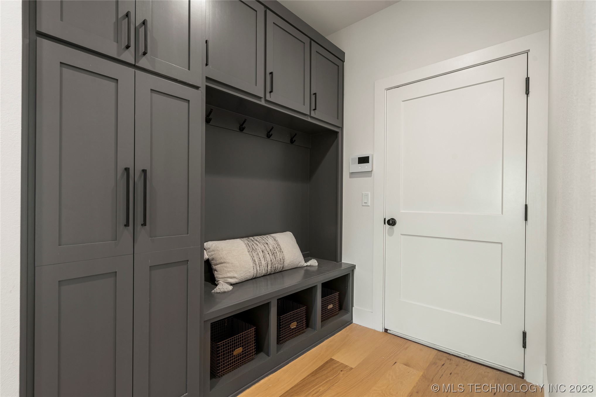 13722 S 20th Place E