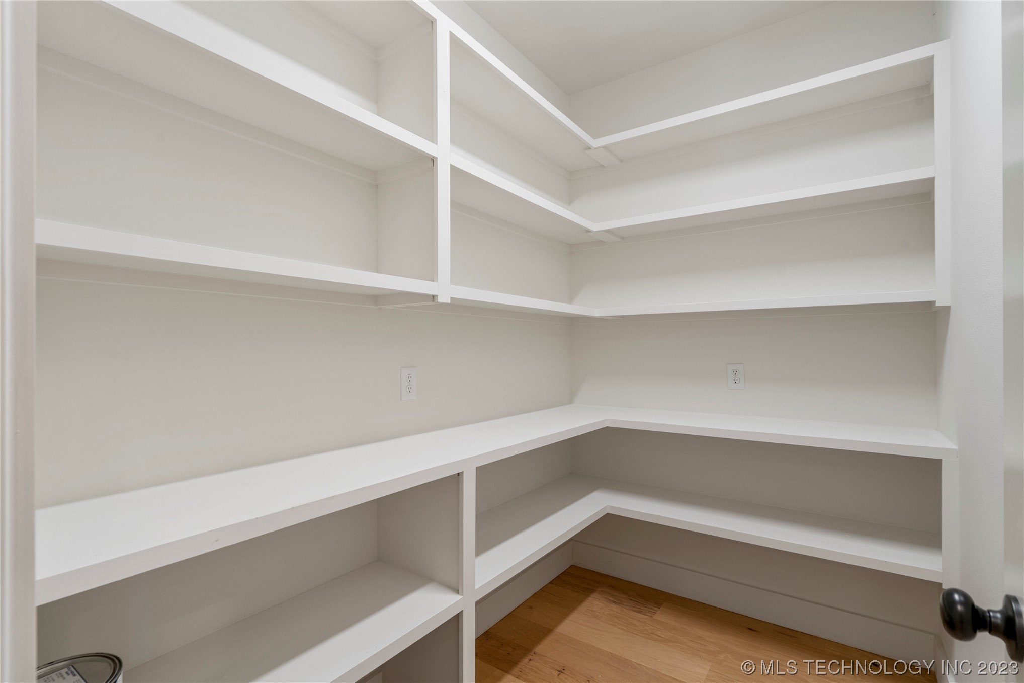 13722 S 20th Place E