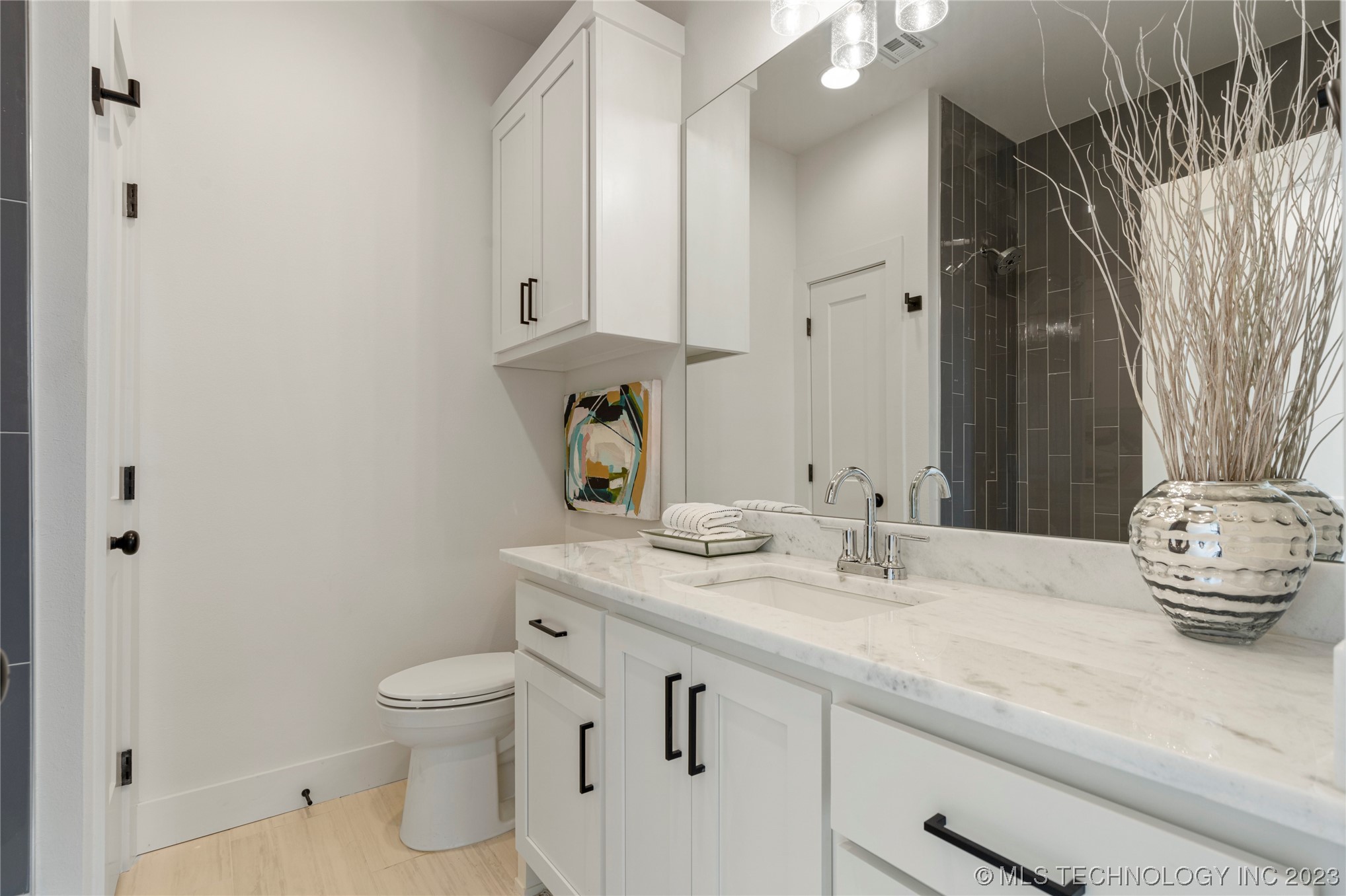 13722 S 20th Place E