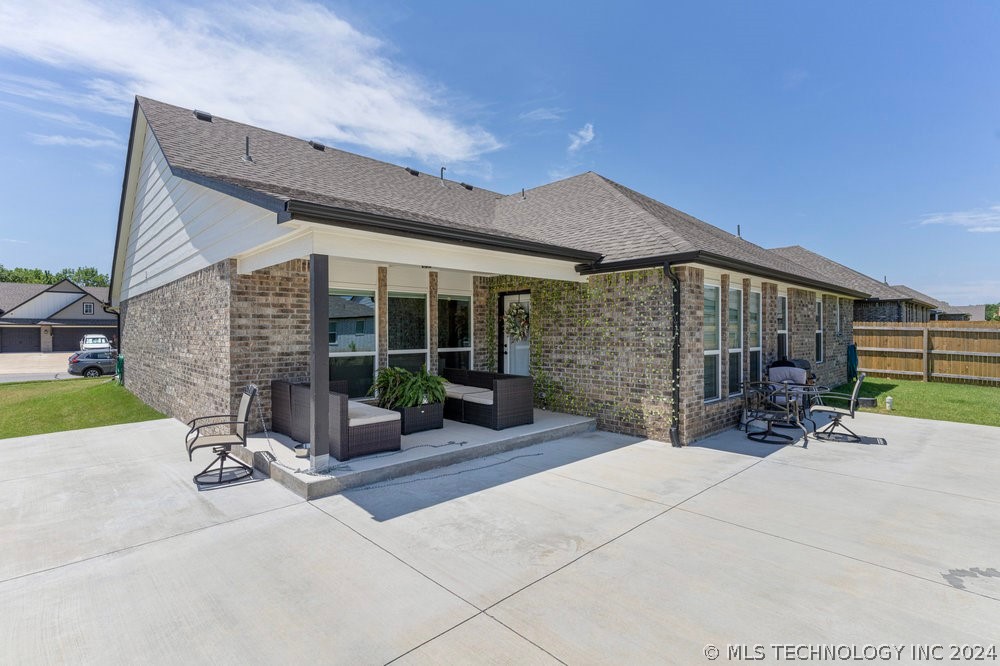 1510 E Utica Place