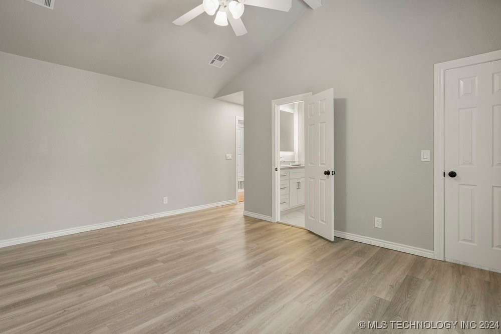 3708 S Mimosa Avenue