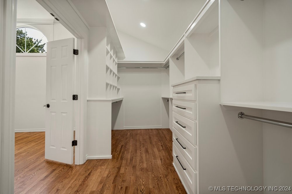 3708 S Mimosa Avenue