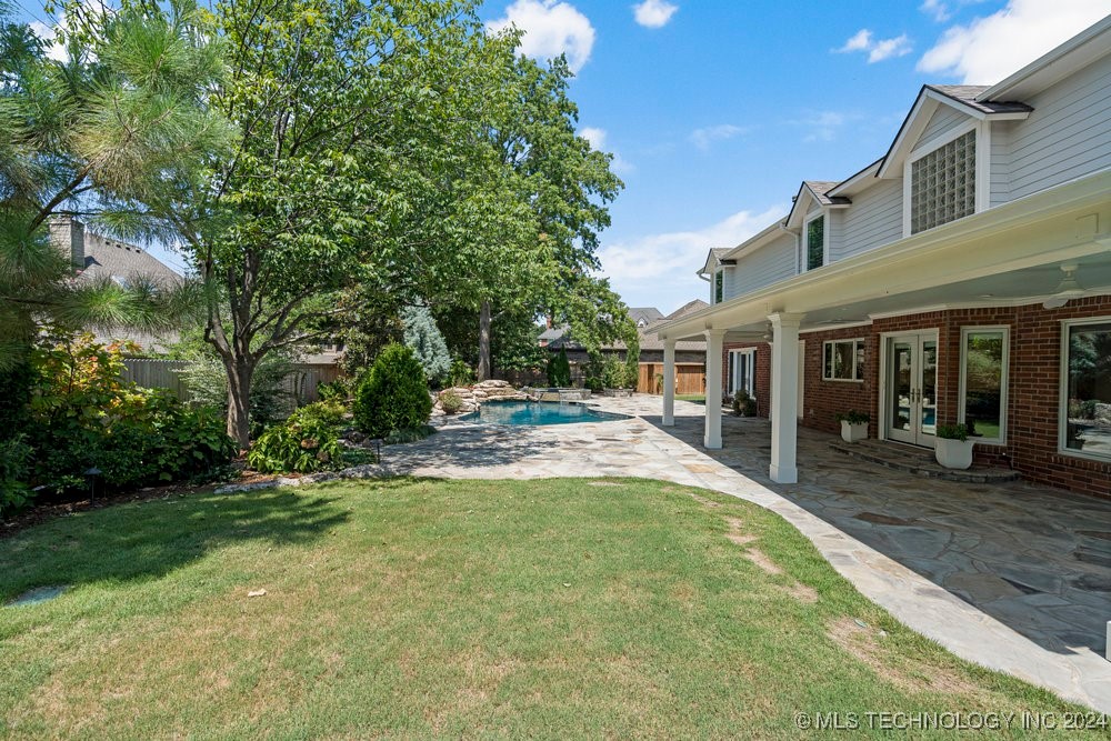 3708 S Mimosa Avenue