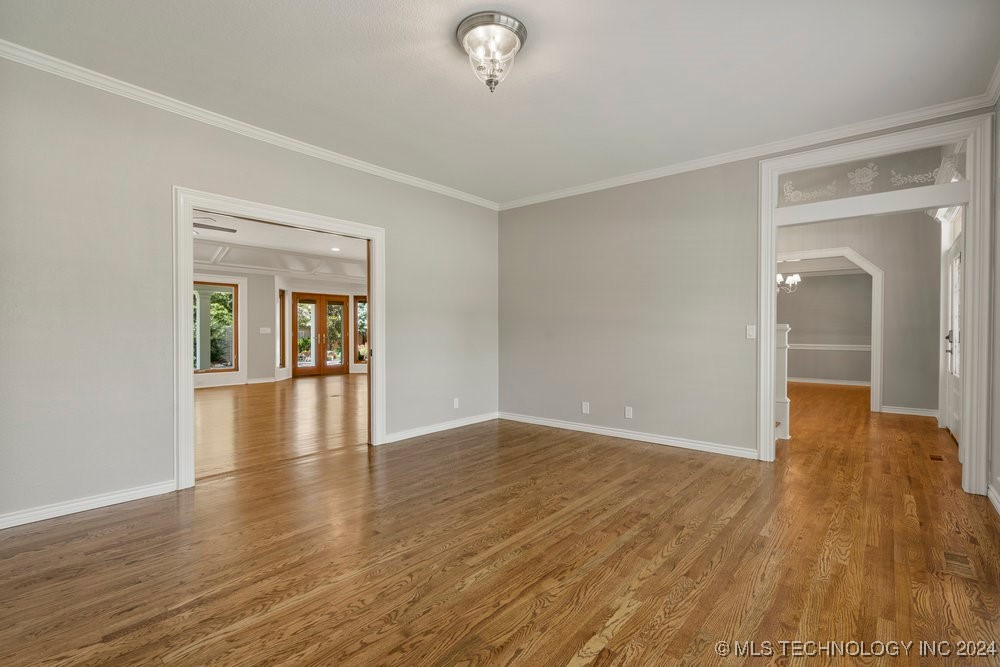 3708 S Mimosa Avenue