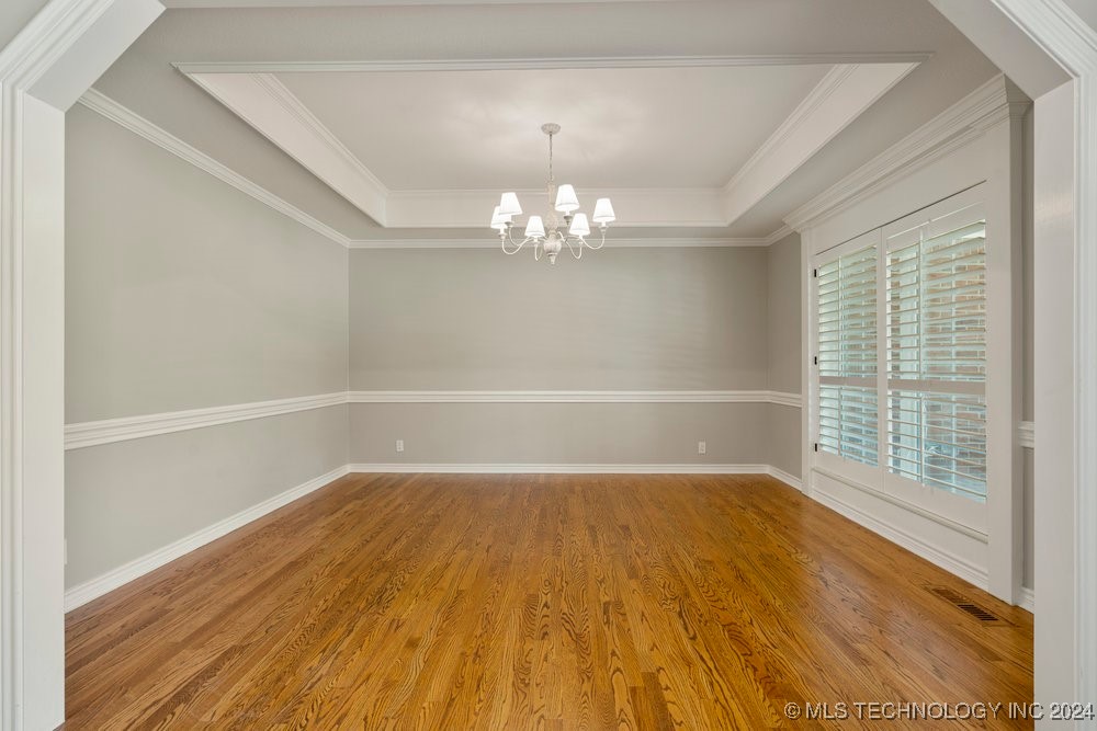 3708 S Mimosa Avenue