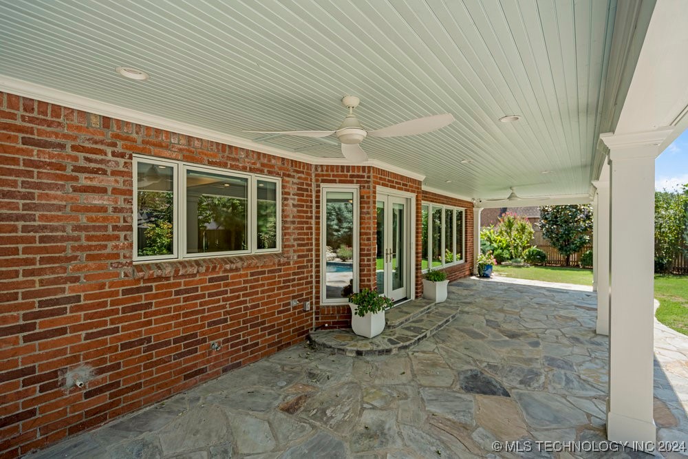 3708 S Mimosa Avenue