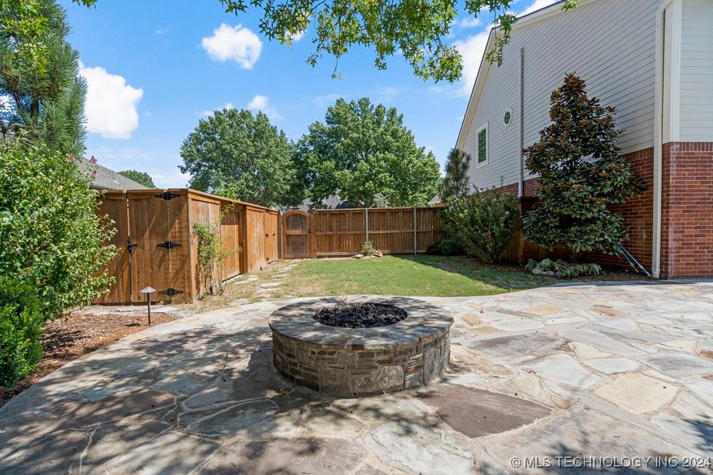 3708 S Mimosa Avenue