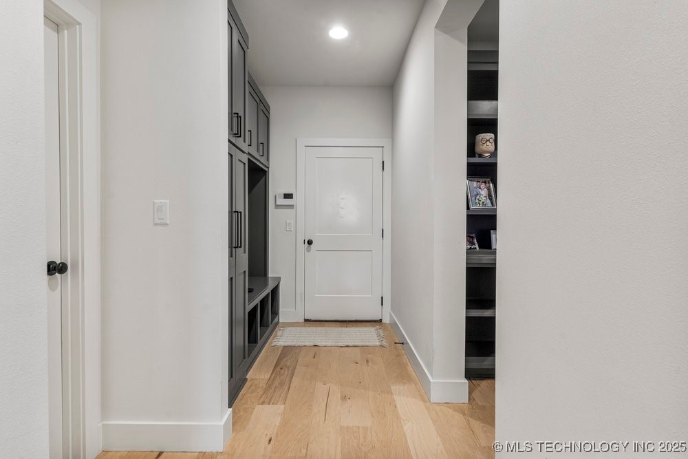 13722 S 20th Place E
