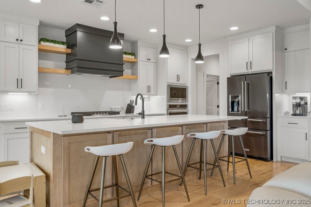 13722 S 20th Place E