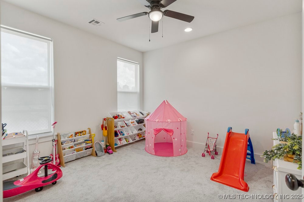 13722 S 20th Place E