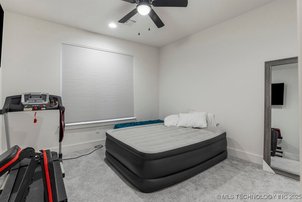 13722 S 20th Place E