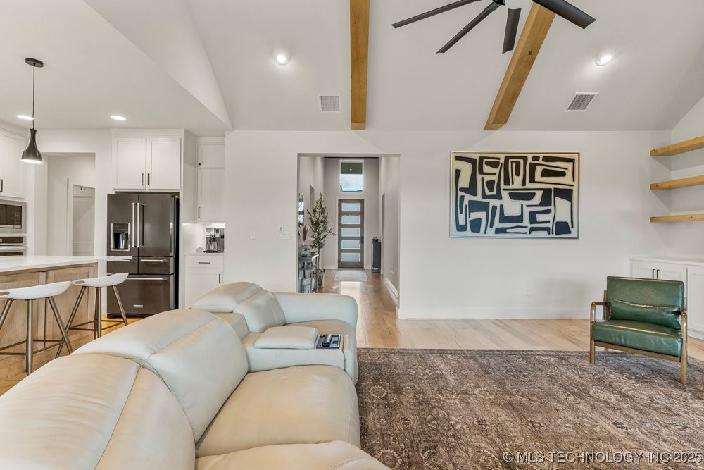 13722 S 20th Place E