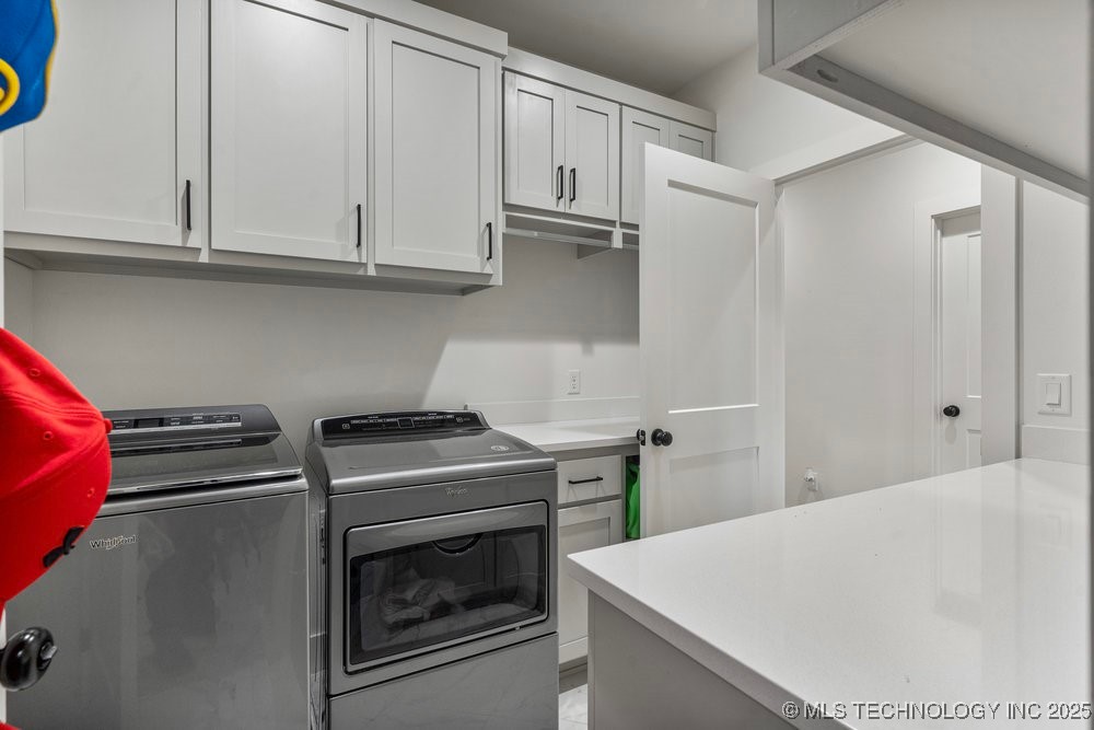 13722 S 20th Place E