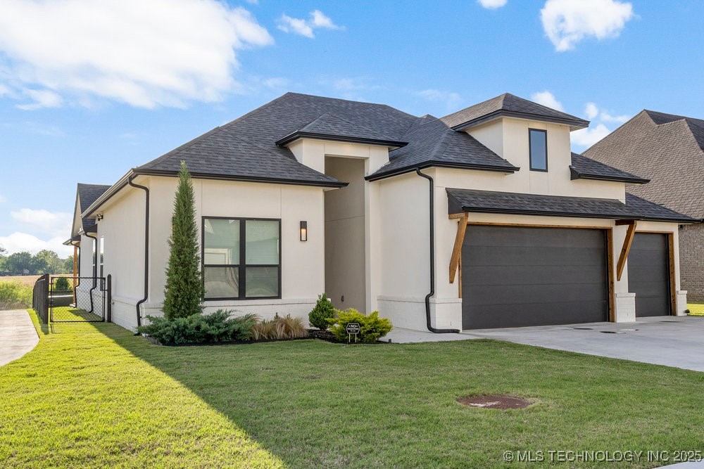 13722 S 20th Place E