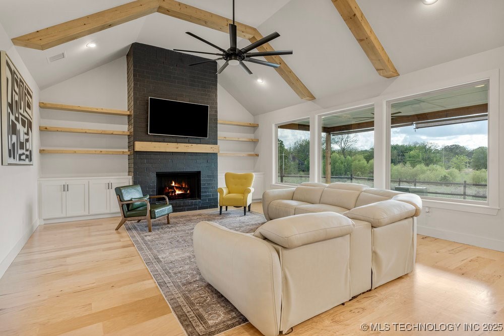 13722 S 20th Place E