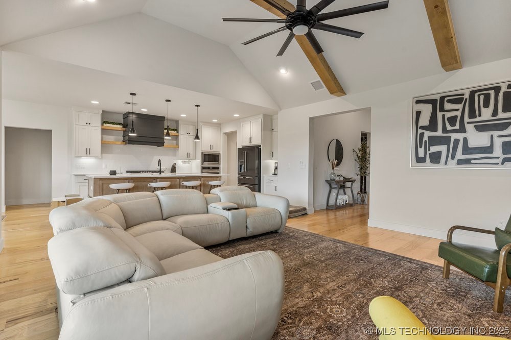 13722 S 20th Place E