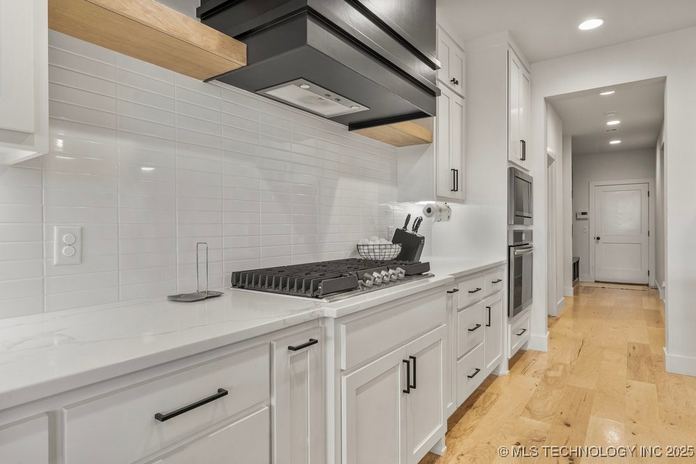 13722 S 20th Place E