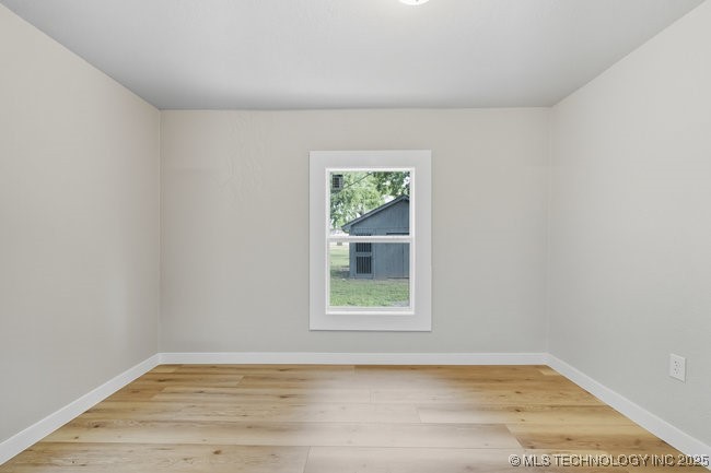 2415 E 29th Street North